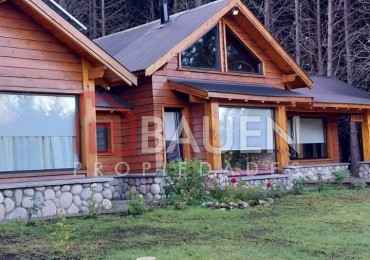 Espectacular casa en B°Quillehue Huechulafquen